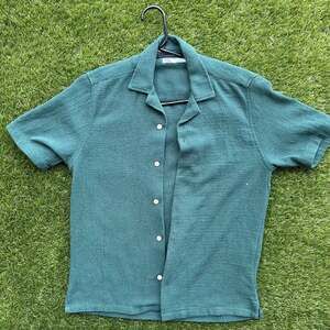 RUSTIC TOWEL EFFECT BOWLING Men's Small SHIRT - Bottle green